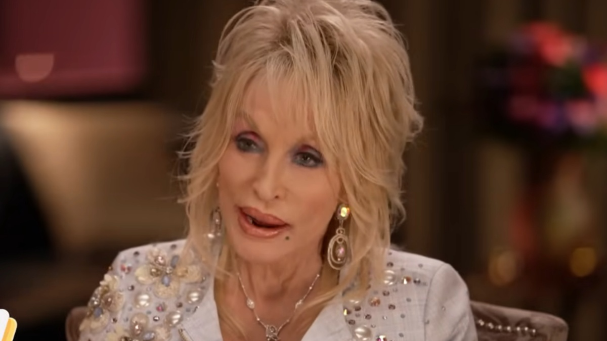 Dolly Parton helped Miley Cyrus